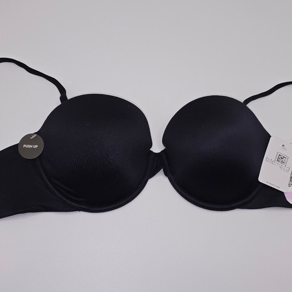 B.tempt'd black push up bra size 32D NWT